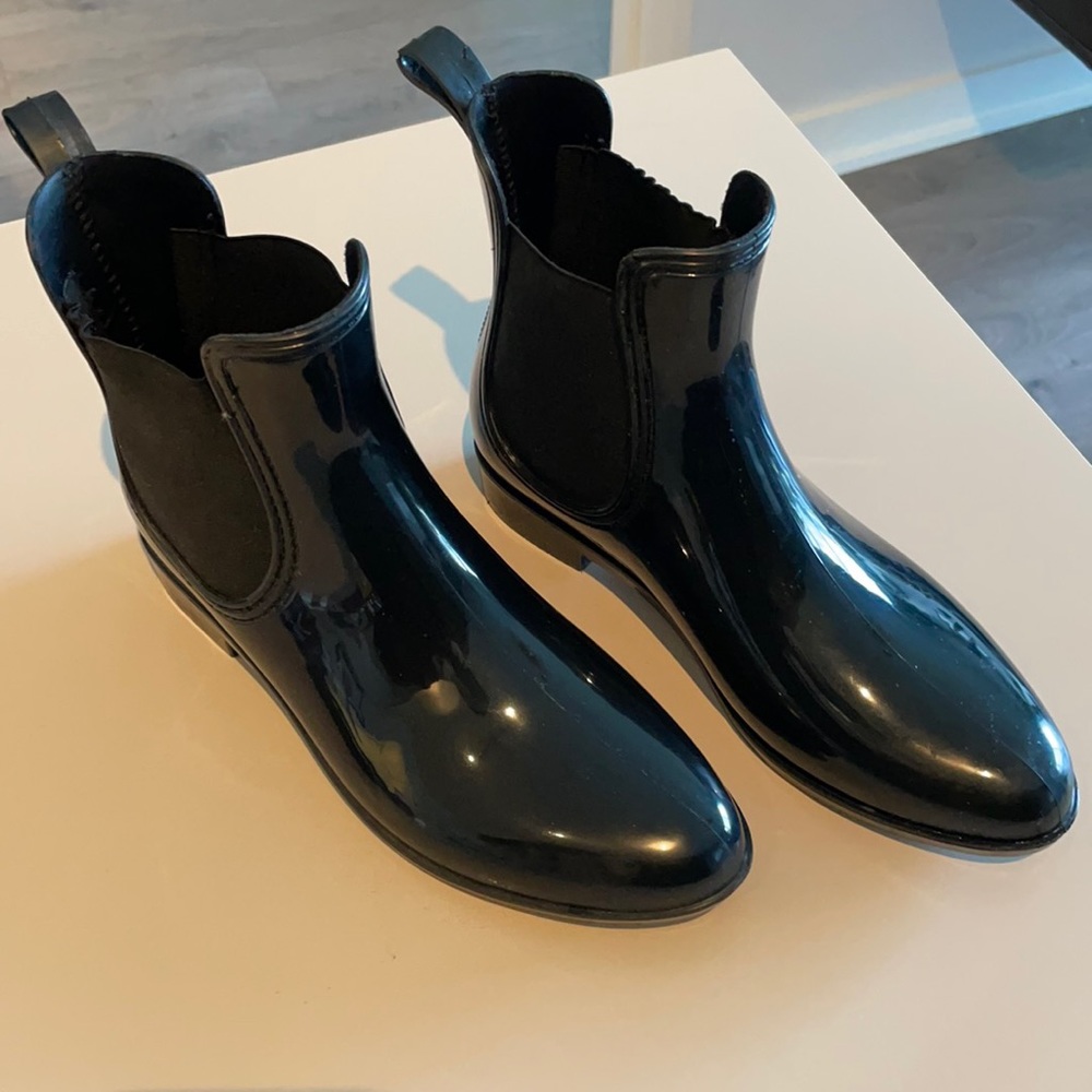 INC Rainboots